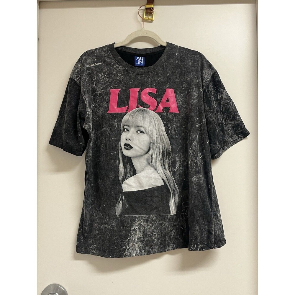 Blackpink Lisa Portrait T-Shirt Size L Gray